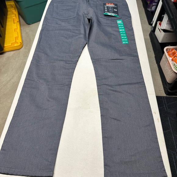 One Day Away Grey Stretch fit pants. 38x32 - Picture 3 of 3